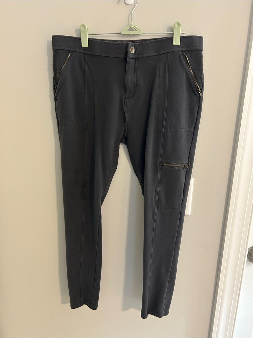 Matilda Jane Women’s Size XL Gray Legging Pants